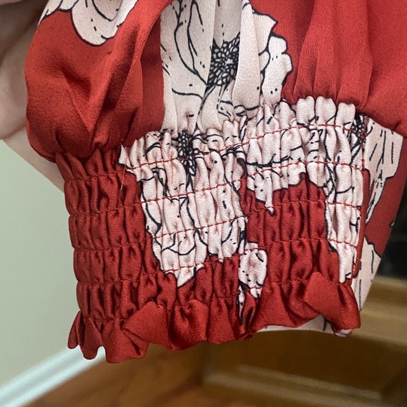 Cabi Bloom Blouse size Large - Picture 9 of 12